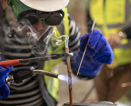 “მაცივარაგენტზე ანუ ფრეონზე მომუშავე ცენტრალური გათბობა-გაგრილების სისტემების მომსახურება”